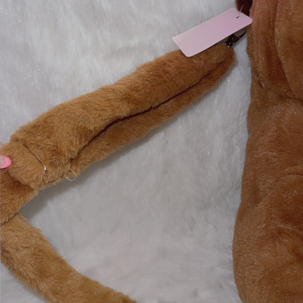 Cute Capybara Plush  Backpack 🤎 - Picture 4 of 4